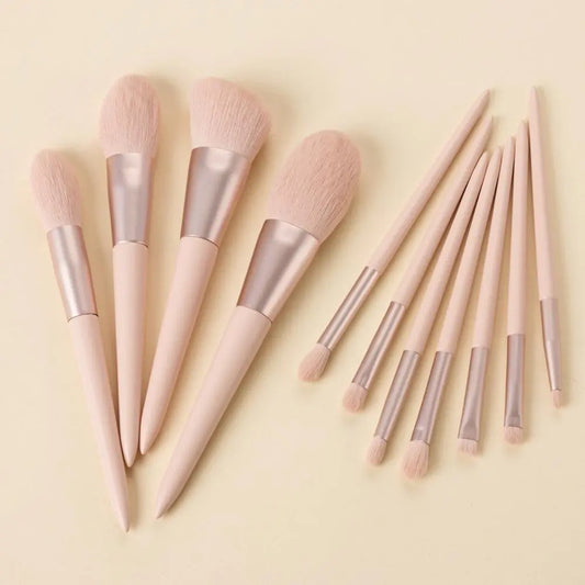 a set of makeup brushes sitting on top of a table